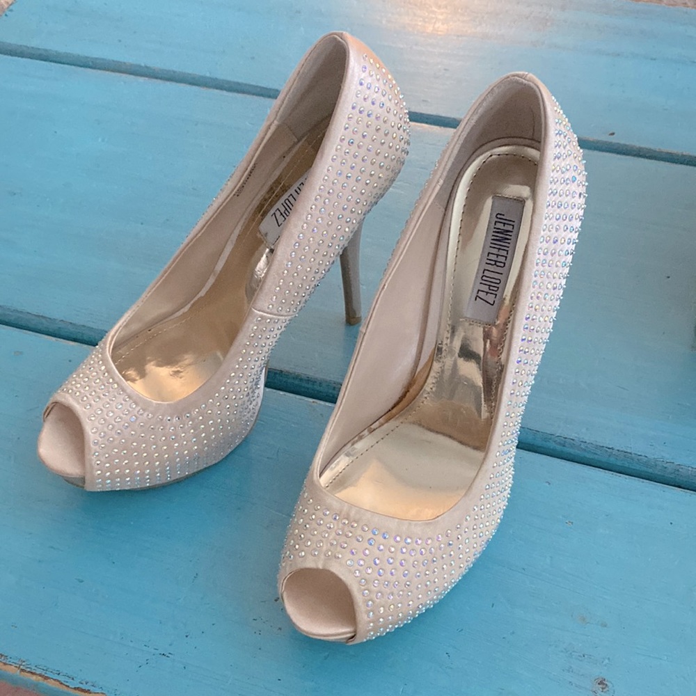 JENNIFER LOPEZ Rhinestone Blush Satin Peep-Toe Platform Stiletto Heels (7.5M)